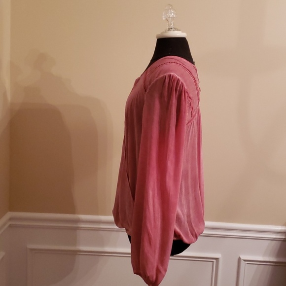 Free People Heather Red Top EUC size Medium - Picture 4 of 8